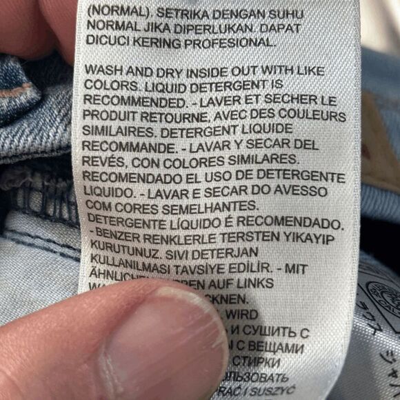 Levis Womens Classic Bermuda Shorts Denim Stretch Blue W29 30" Waist - Picture 5 of 7